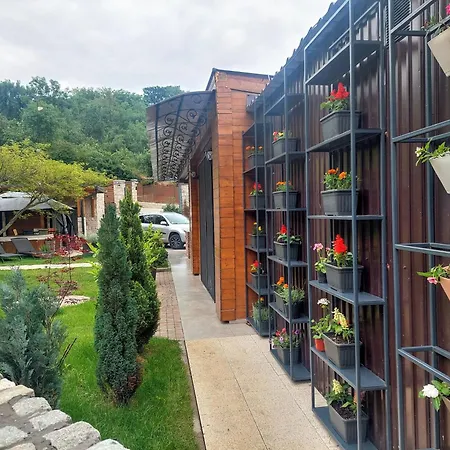 Mp Banstol 4*- Brdez Do, Fruska Gora * Indija