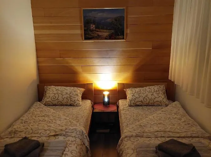 Mp Banstol 4*- Brdez Do, Fruska Gora * Indija