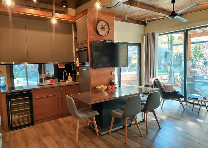 Mp Banstol 4*- Brdez Do, Fruska Gora * Indija