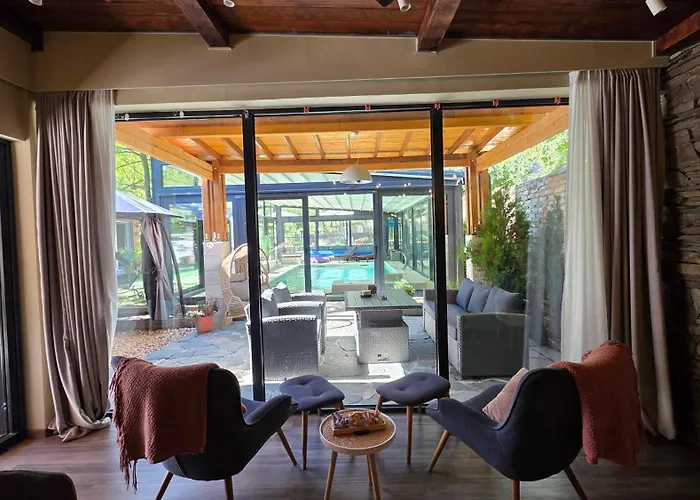 Mp Banstol 4*- Brdez Do, Fruska Gora Vila Indija