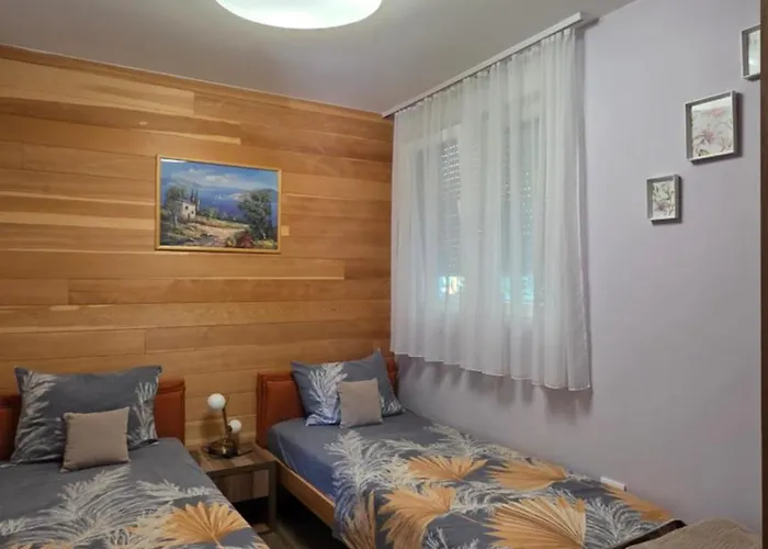 Mp Banstol 4*- Brdez Do, Fruska Gora Vila